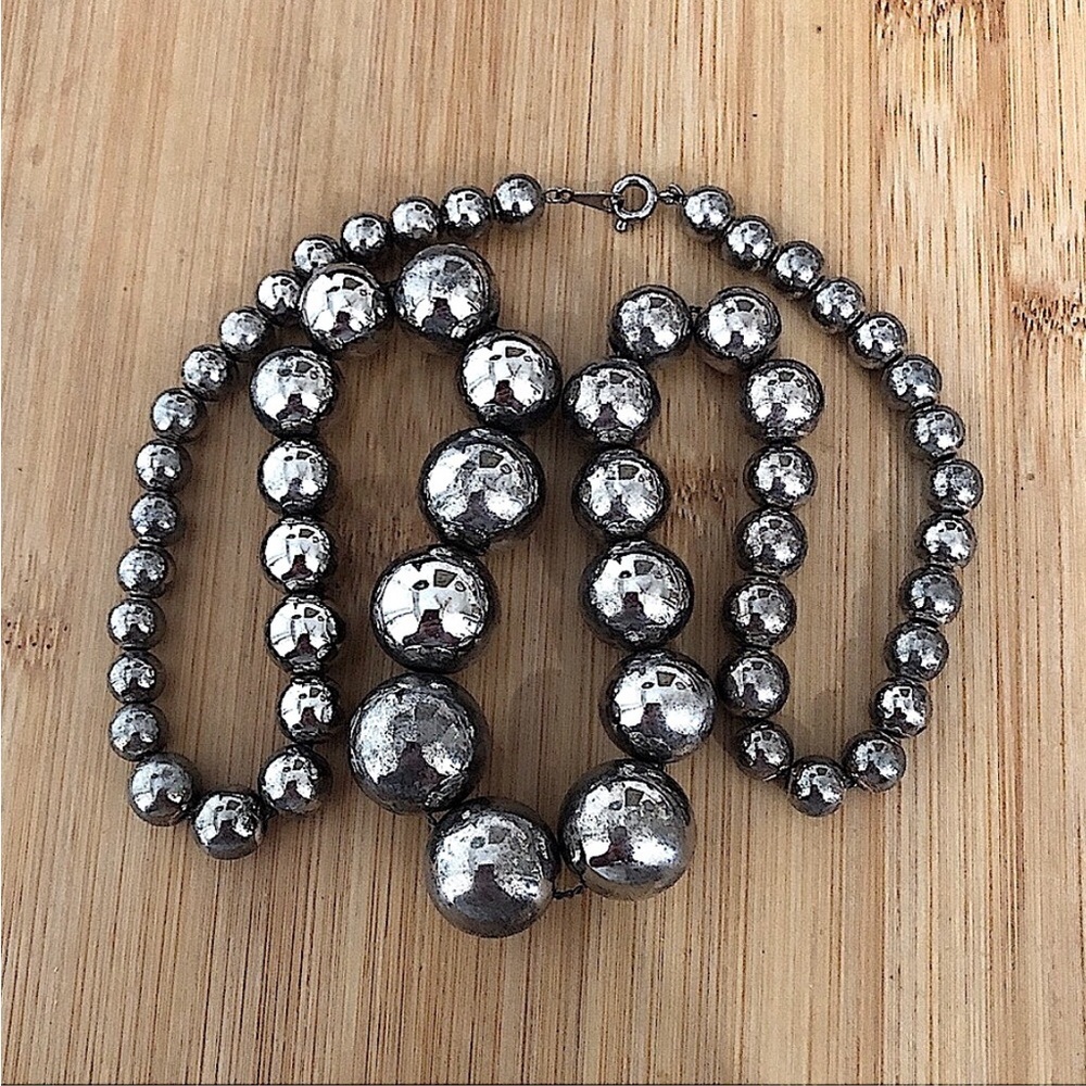 $468  Vintage 24" Graduated Sterling Bead Estate Necklace  Approximately 75 Gr. - Picture 5 of 5